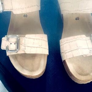 Mephisto Lisandro Cream Snakeskin Leather Wedge Sandal Size 40 Worn Once